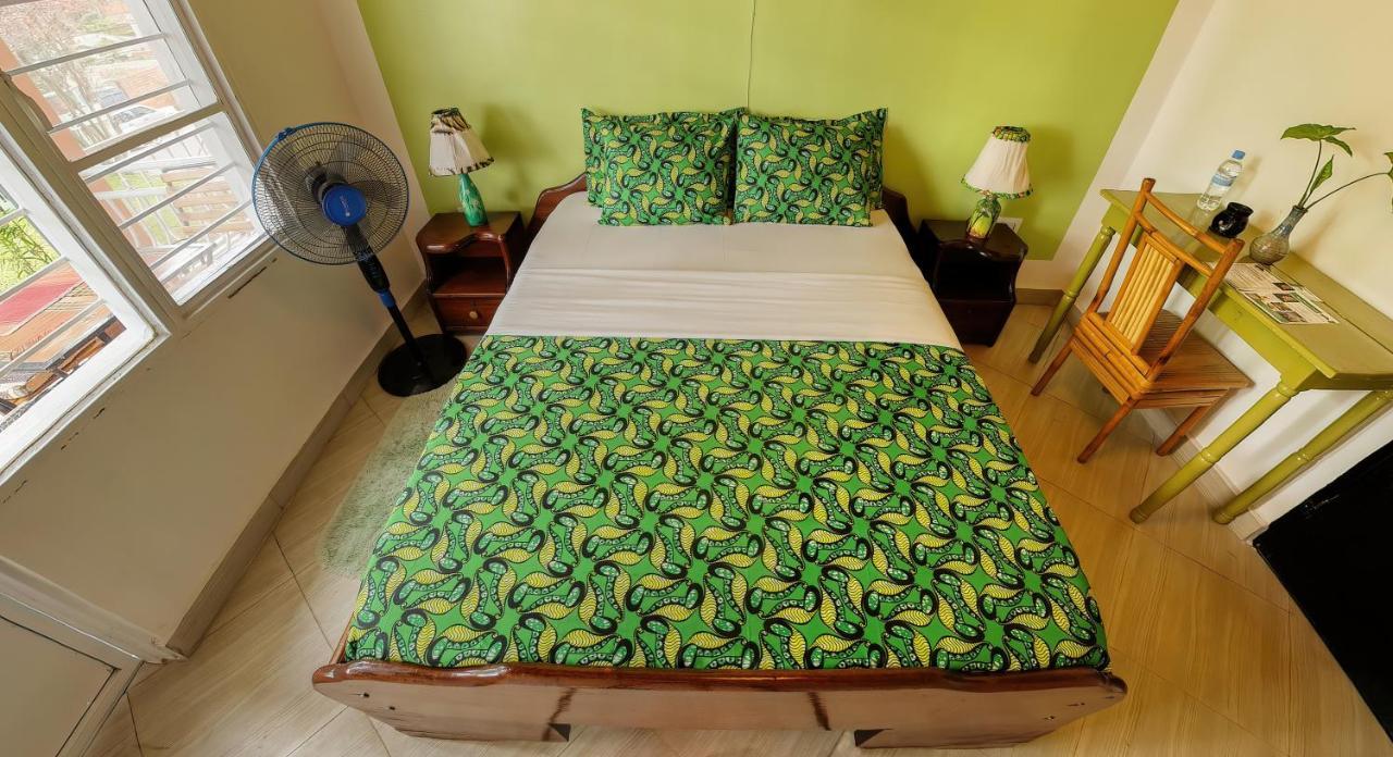 Tea House Bnb Кигали Экстерьер фото