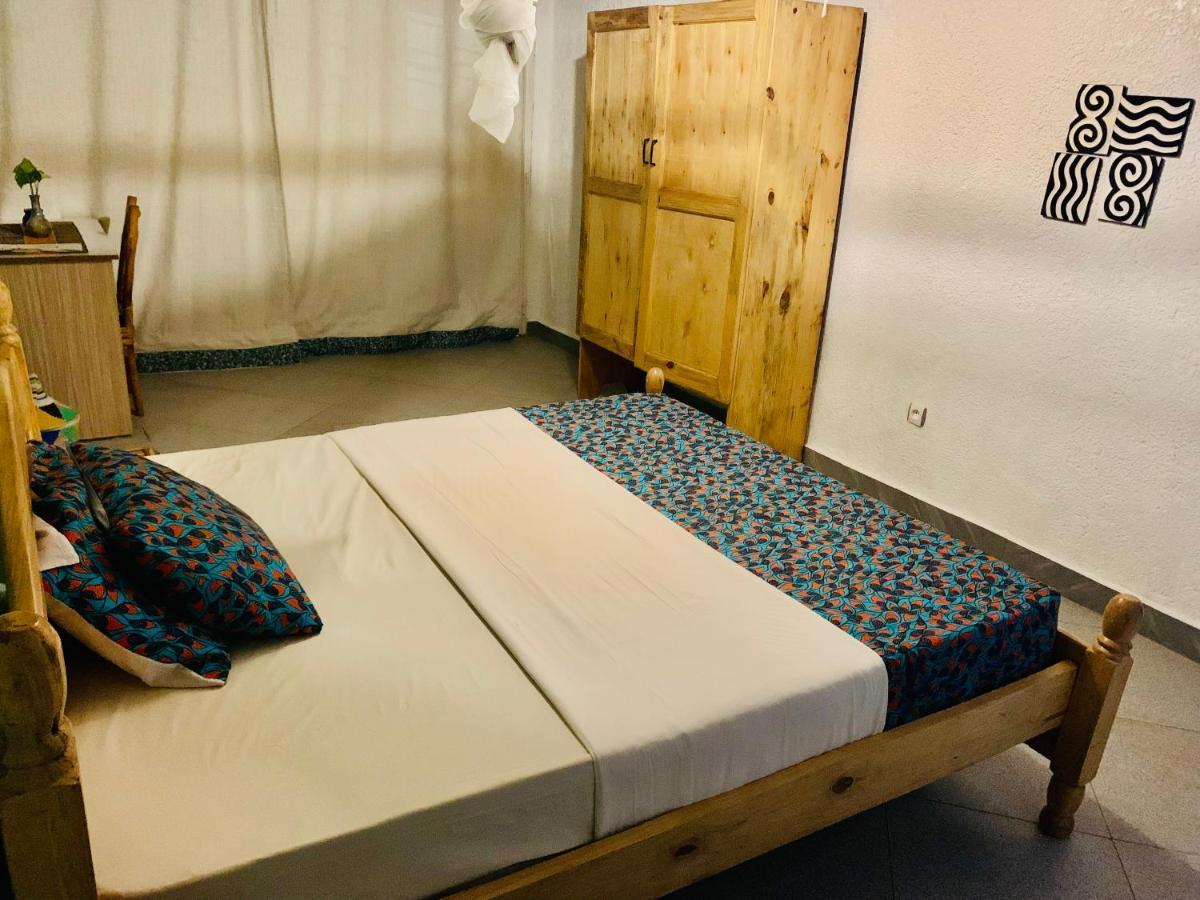Tea House Bnb Кигали Экстерьер фото