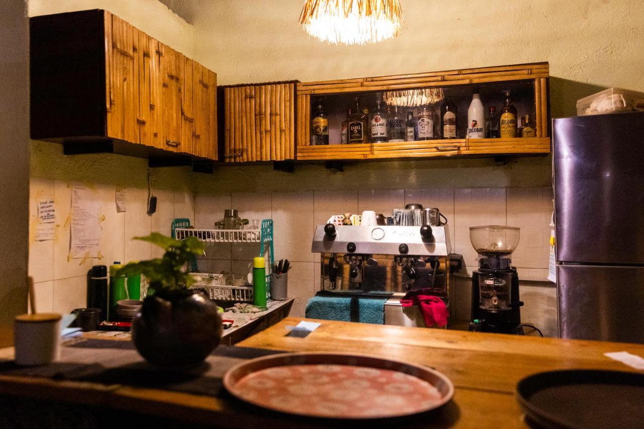 Tea House Bnb Кигали Экстерьер фото