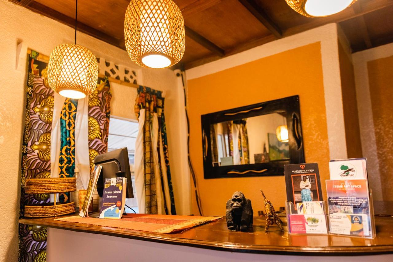 Tea House Bnb Кигали Экстерьер фото