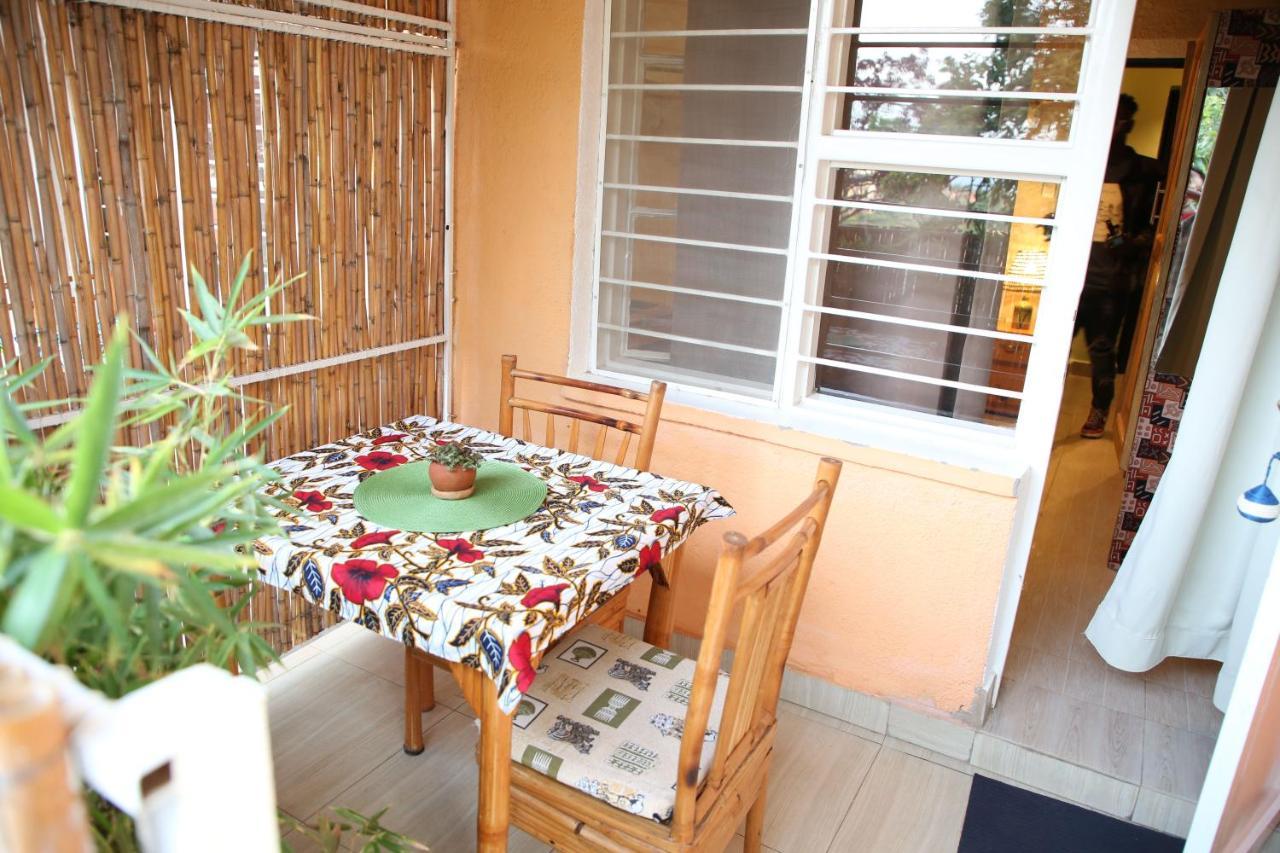 Tea House Bnb Кигали Экстерьер фото