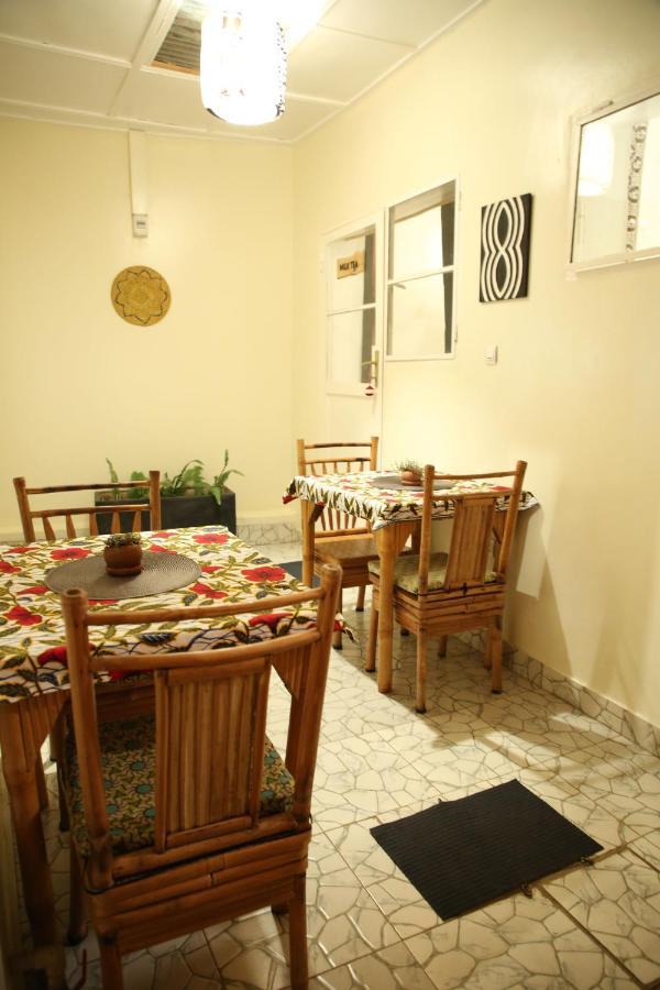 Tea House Bnb Кигали Экстерьер фото