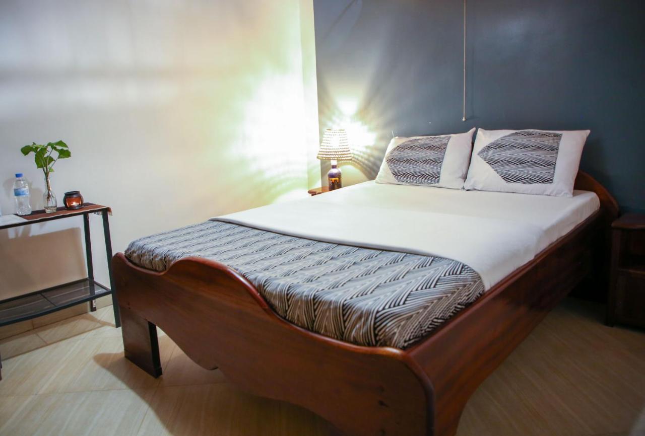 Tea House Bnb Кигали Экстерьер фото